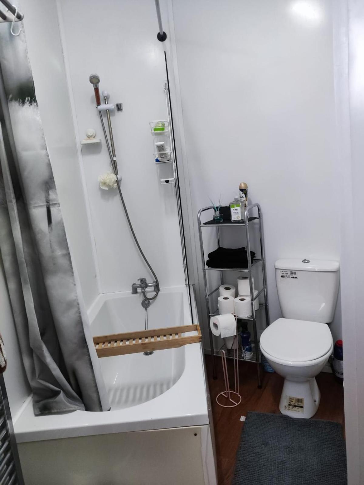 Spacious King Size - Zone 2 London